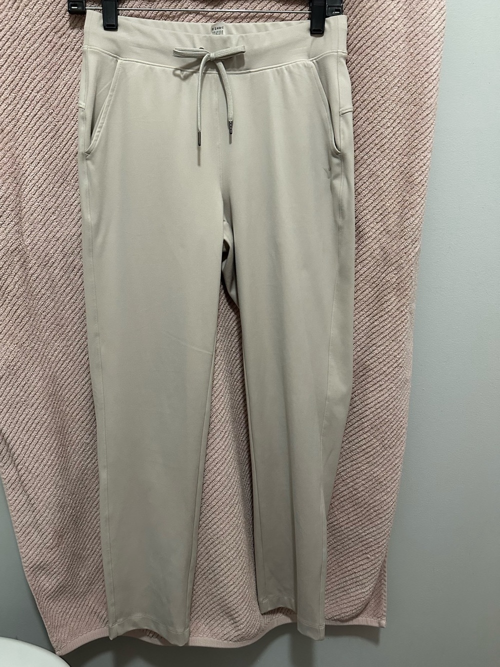 YOGALICIOUS | Women’s Lightweight Drawstring Pants - Cream
